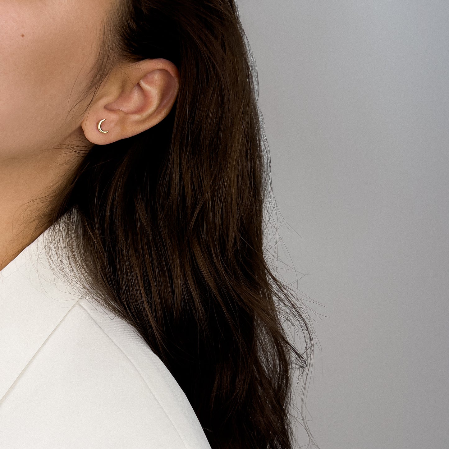 Cercei din aur in forma de luna semiluna 14k Moon Spells gold earrings