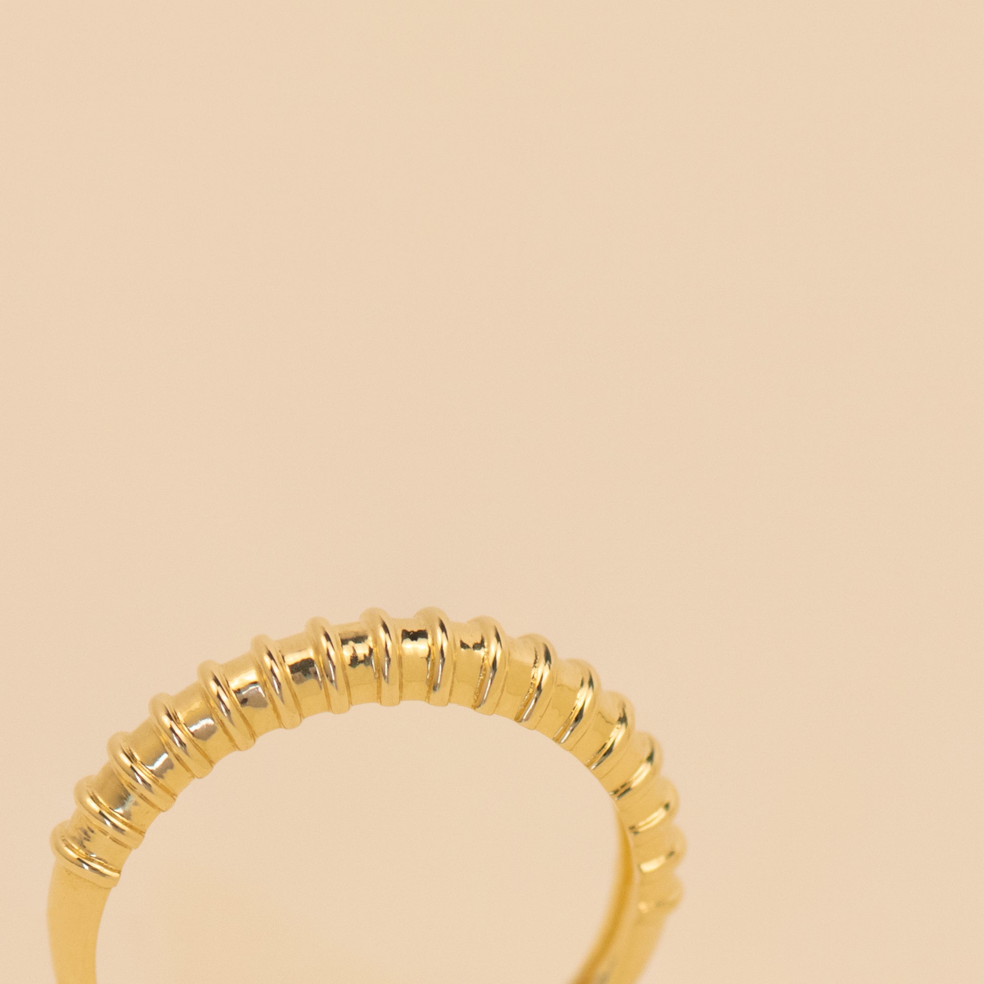 Inel din aur Mira Shield ring gold 14k
